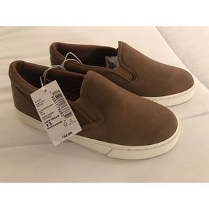 The Children’s Place Brown Slip on Shoes, Casual Sneaker Boys Kid size 13